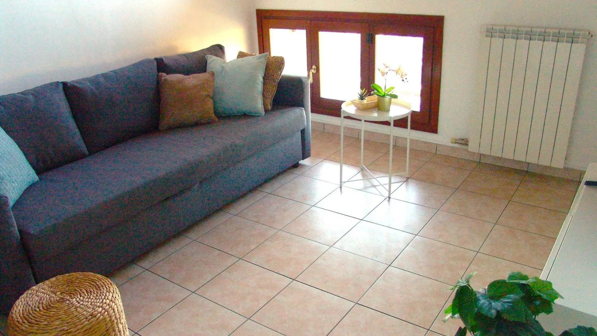 Giulia Attic Apartment Nibionno